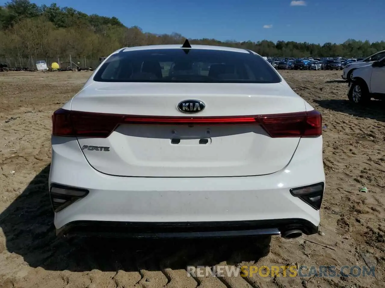 6 Фотография поврежденного автомобиля 3KPF24AD4KE132492 KIA FORTE 2019