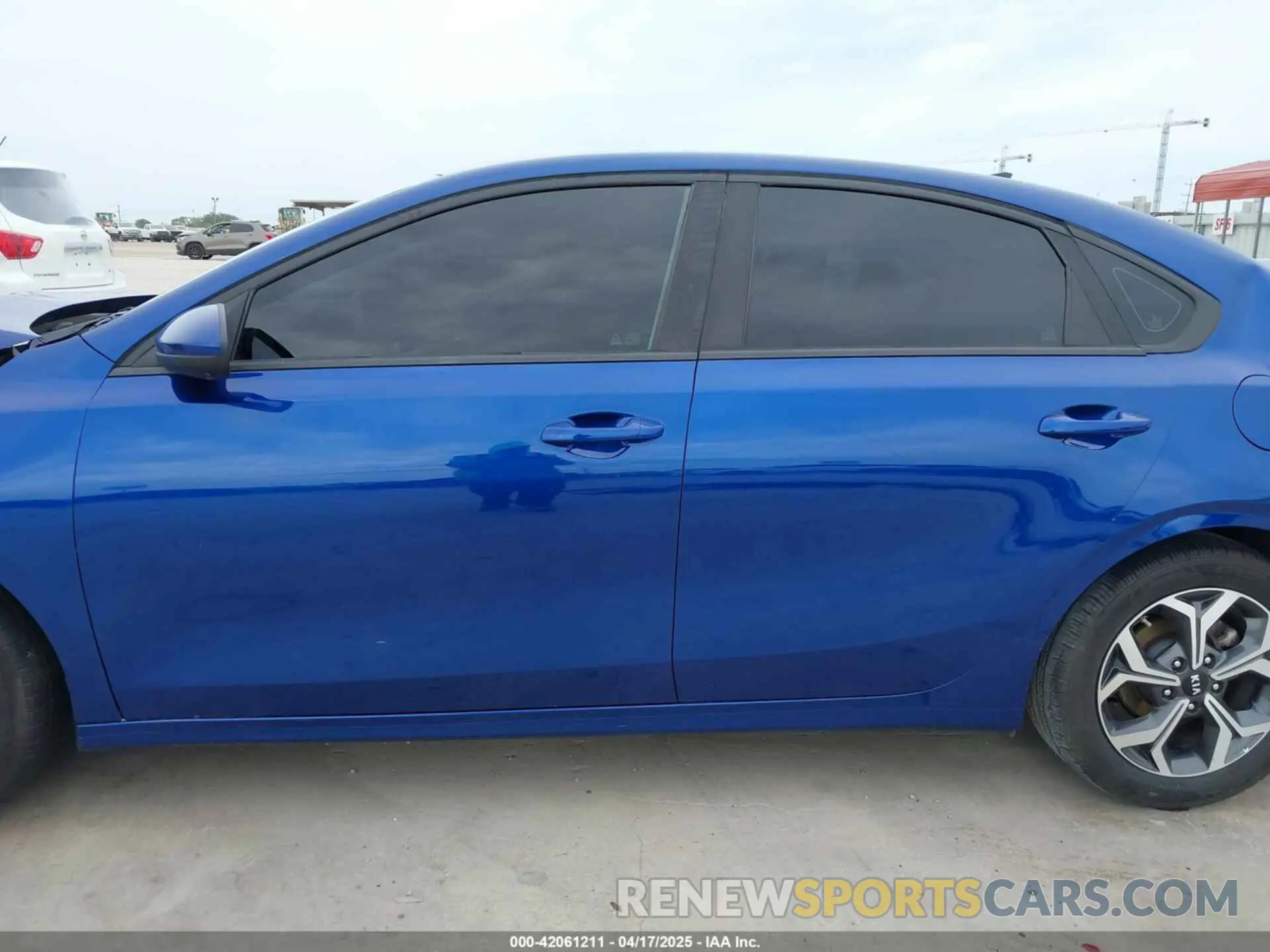 15 Photograph of a damaged car 3KPF24AD4KE135618 KIA FORTE 2019