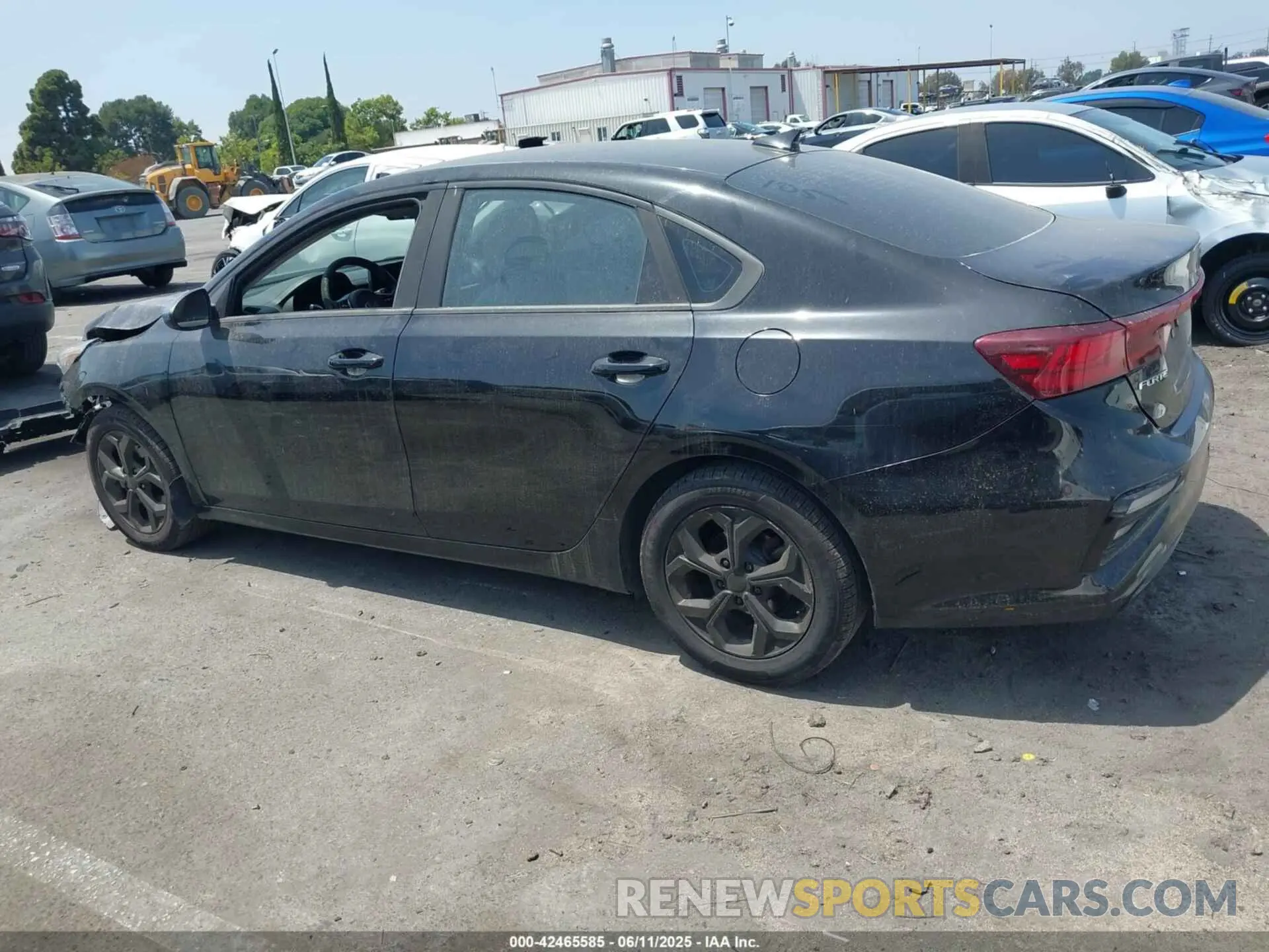 14 Photograph of a damaged car 3KPF24AD5KE016685 KIA FORTE 2019