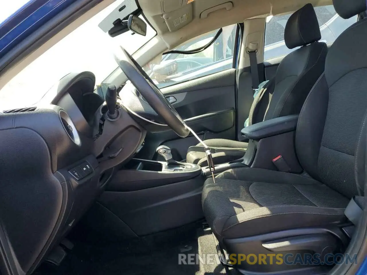 7 Фотография поврежденного автомобиля 3KPF24AD5KE045040 KIA FORTE 2019