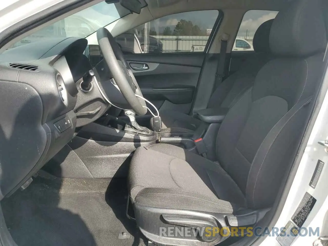 7 Фотография поврежденного автомобиля 3KPF24AD5KE051369 KIA FORTE 2019