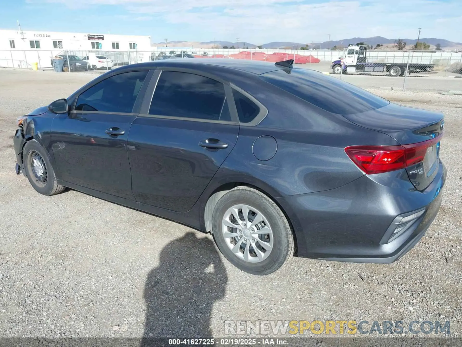 3 Photograph of a damaged car 3KPF24AD5KE062887 KIA FORTE 2019