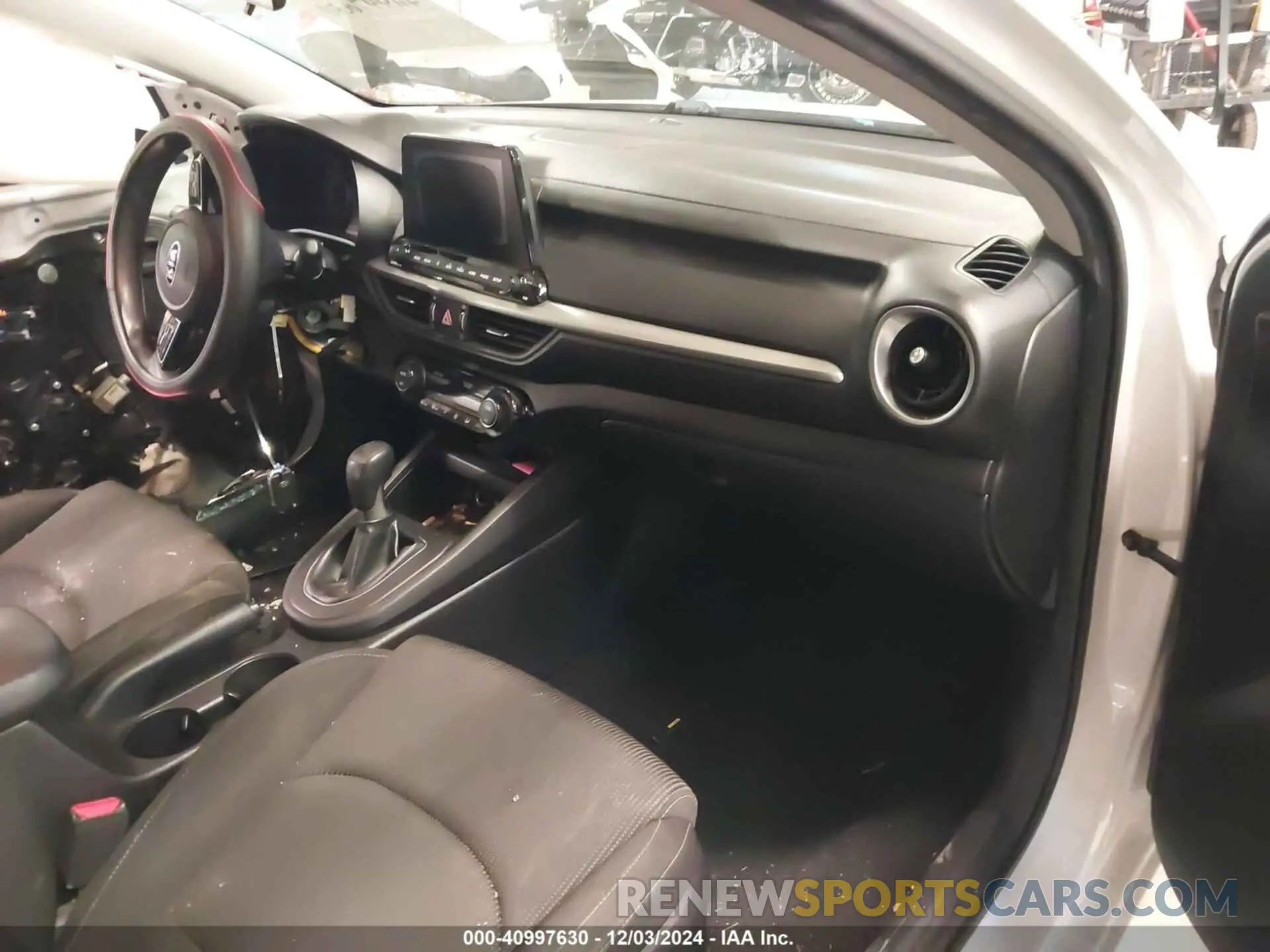 5 Фотография поврежденного автомобиля 3KPF24AD5KE088308 KIA FORTE 2019