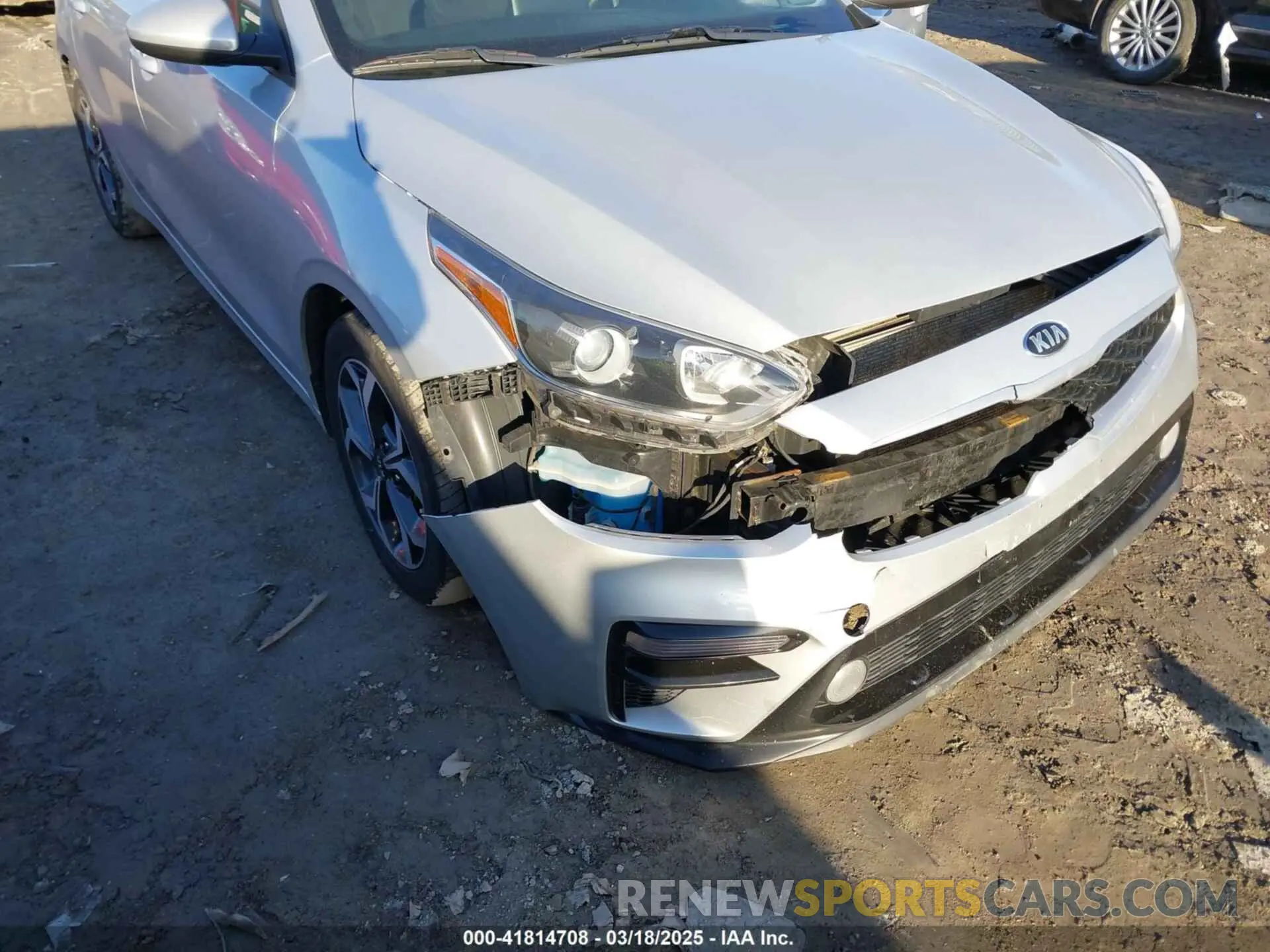 6 Photograph of a damaged car 3KPF24AD5KE130637 KIA FORTE 2019