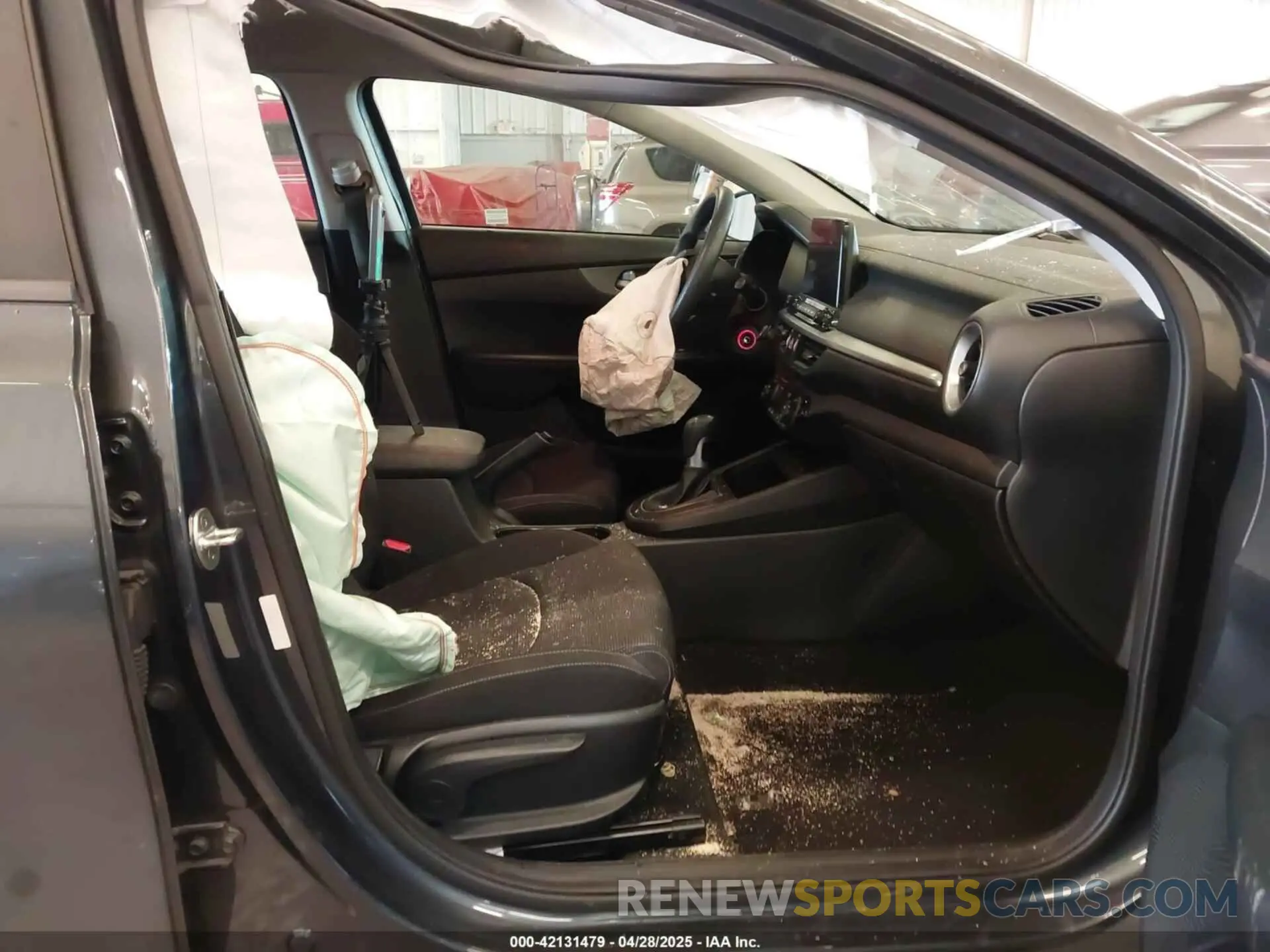 5 Фотография поврежденного автомобиля 3KPF24AD6KE011642 KIA FORTE 2019