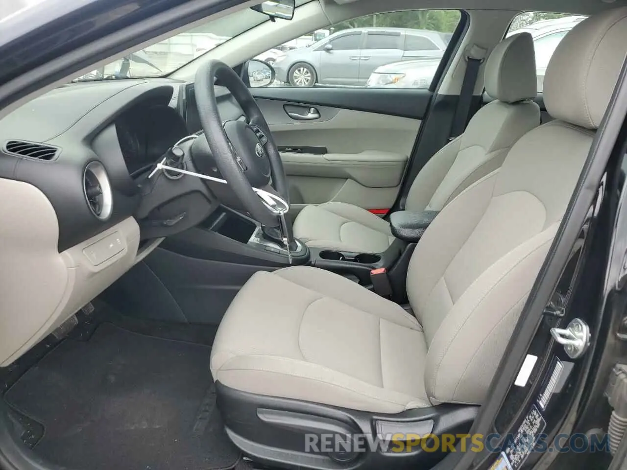 7 Photograph of a damaged car 3KPF24AD6KE029266 KIA FORTE 2019