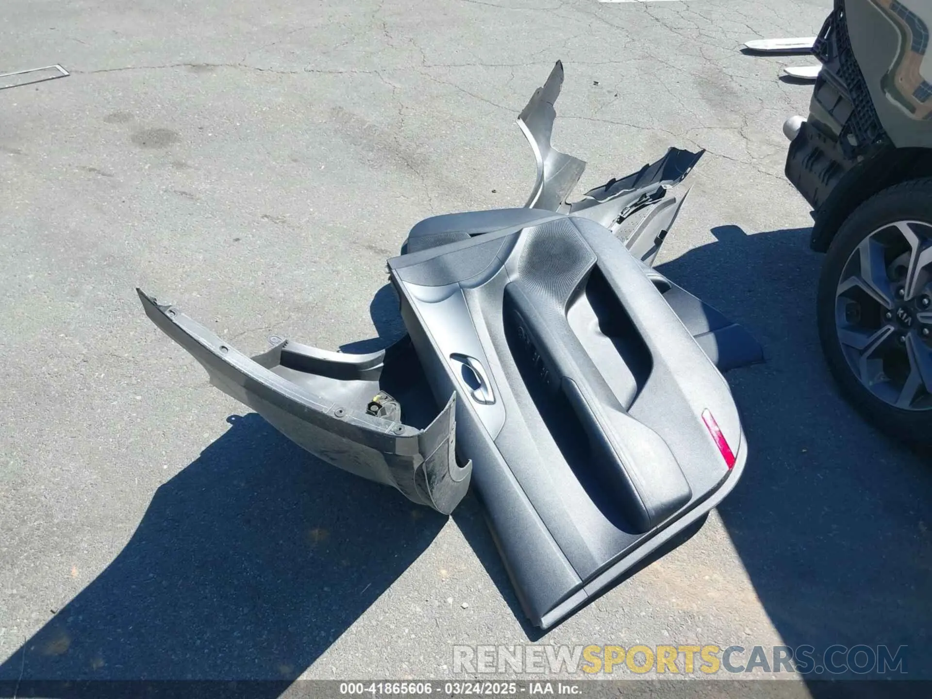 12 Photograph of a damaged car 3KPF24AD6KE036721 KIA FORTE 2019