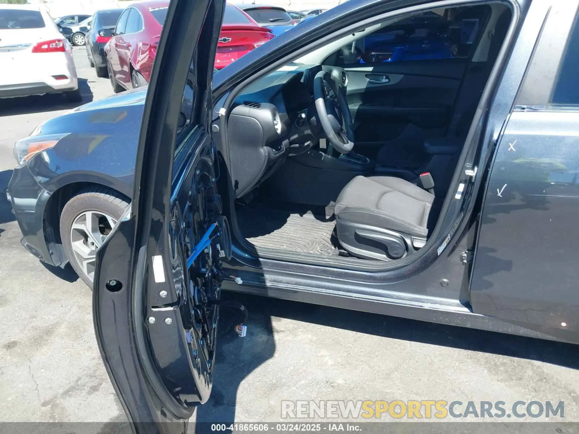 5 Photograph of a damaged car 3KPF24AD6KE036721 KIA FORTE 2019