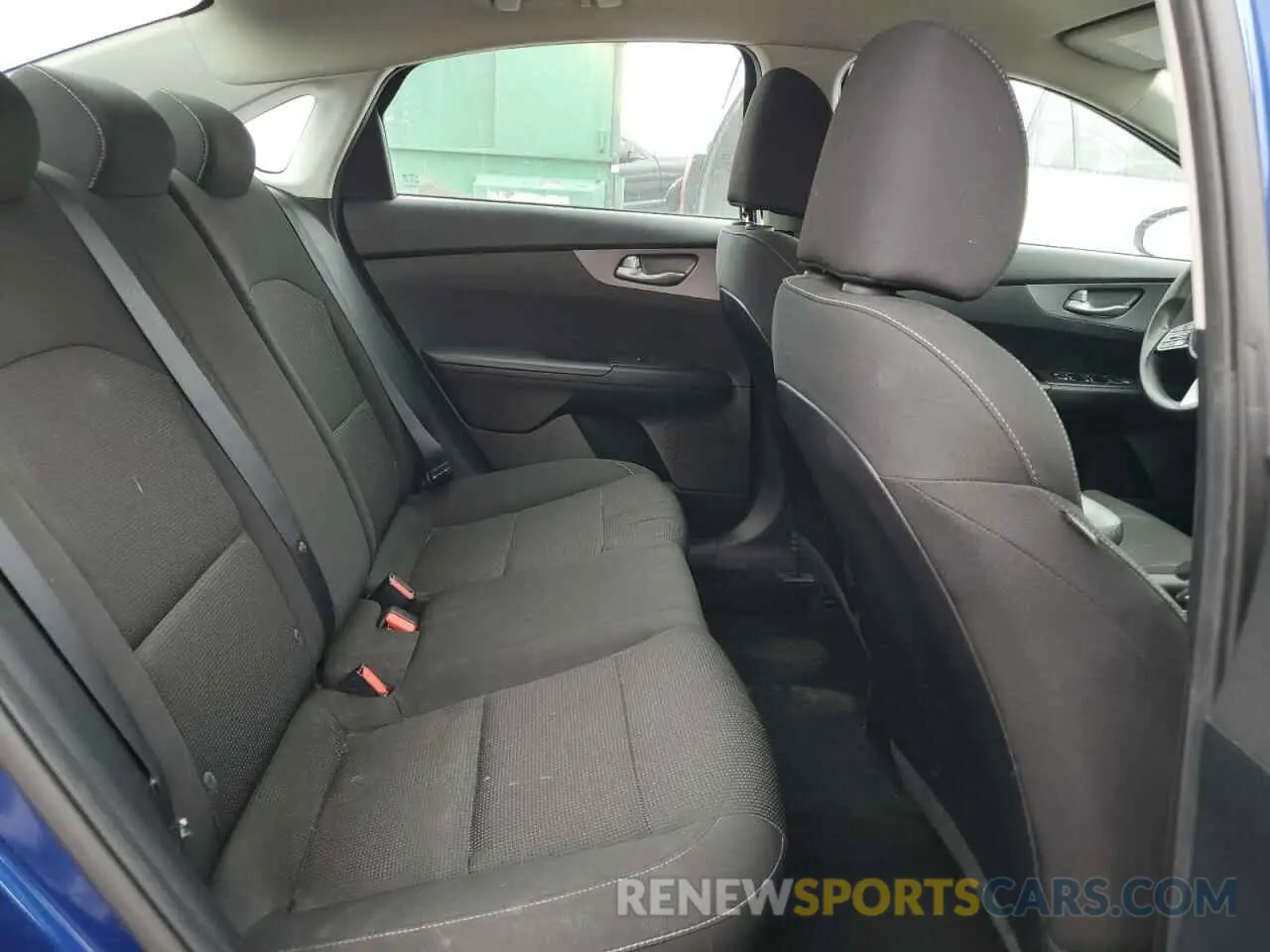 10 Photograph of a damaged car 3KPF24AD6KE049596 KIA FORTE 2019