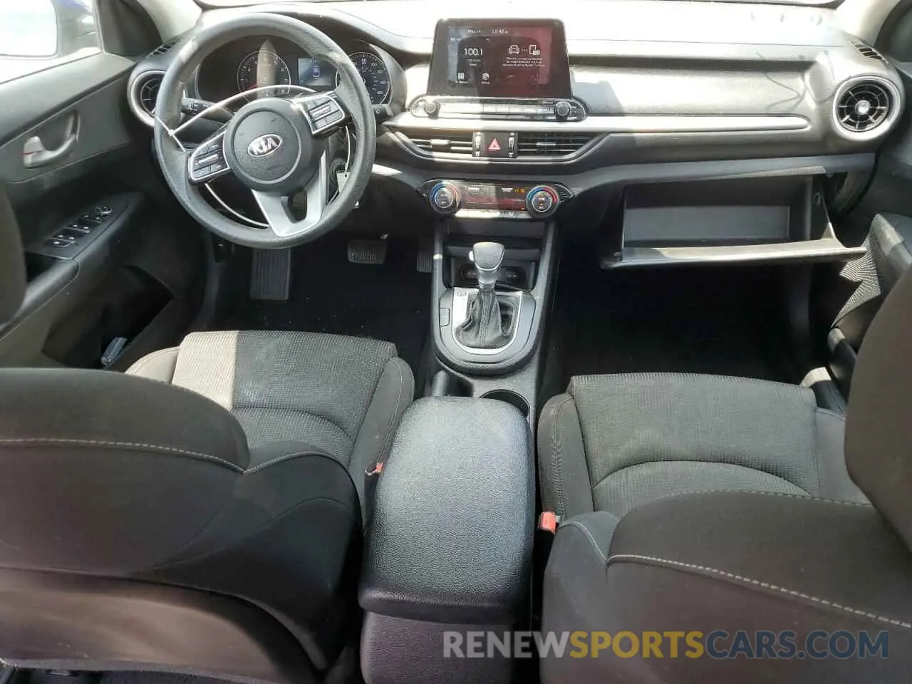 8 Photograph of a damaged car 3KPF24AD6KE049596 KIA FORTE 2019
