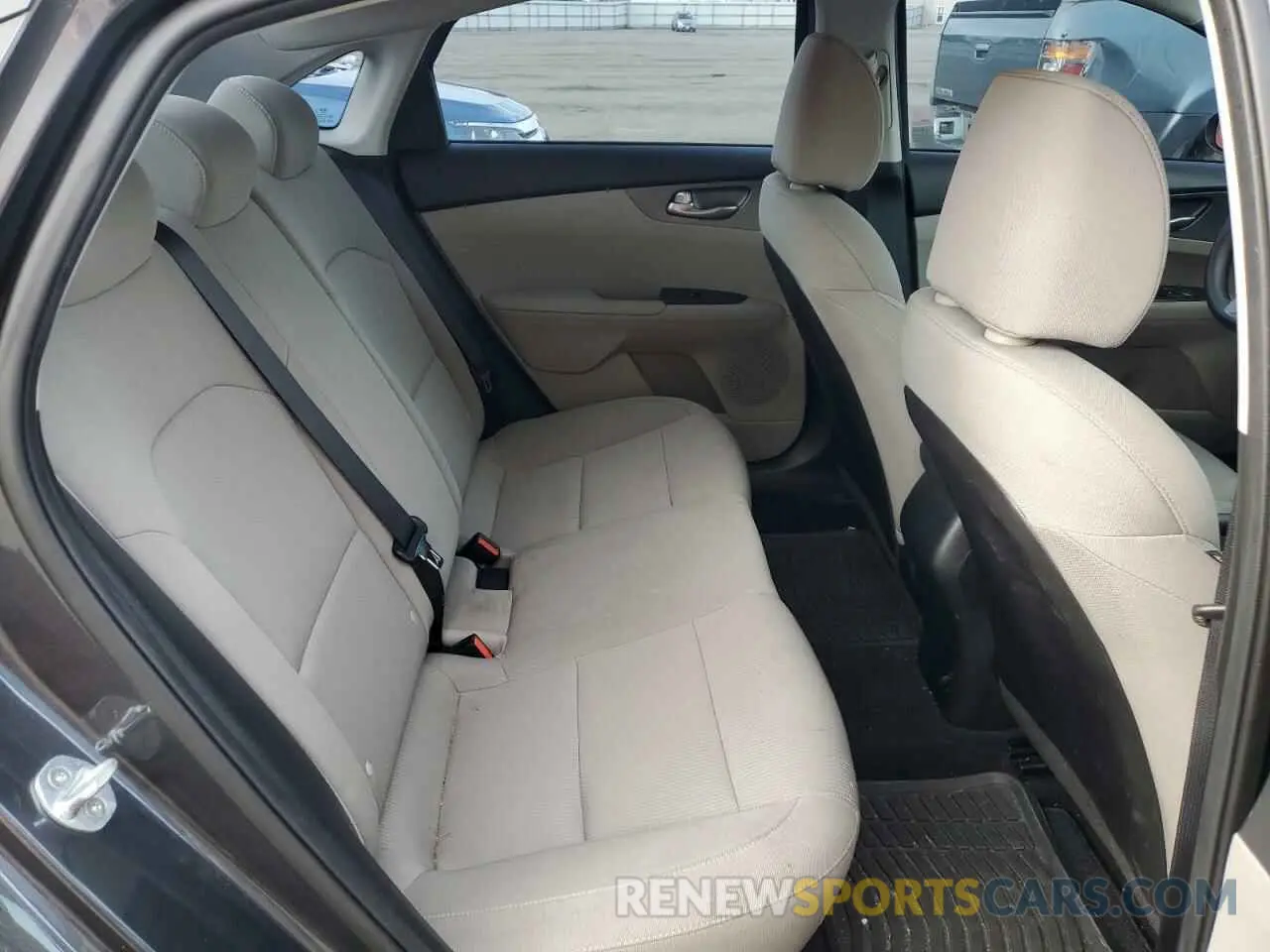 10 Photograph of a damaged car 3KPF24AD6KE051512 KIA FORTE 2019