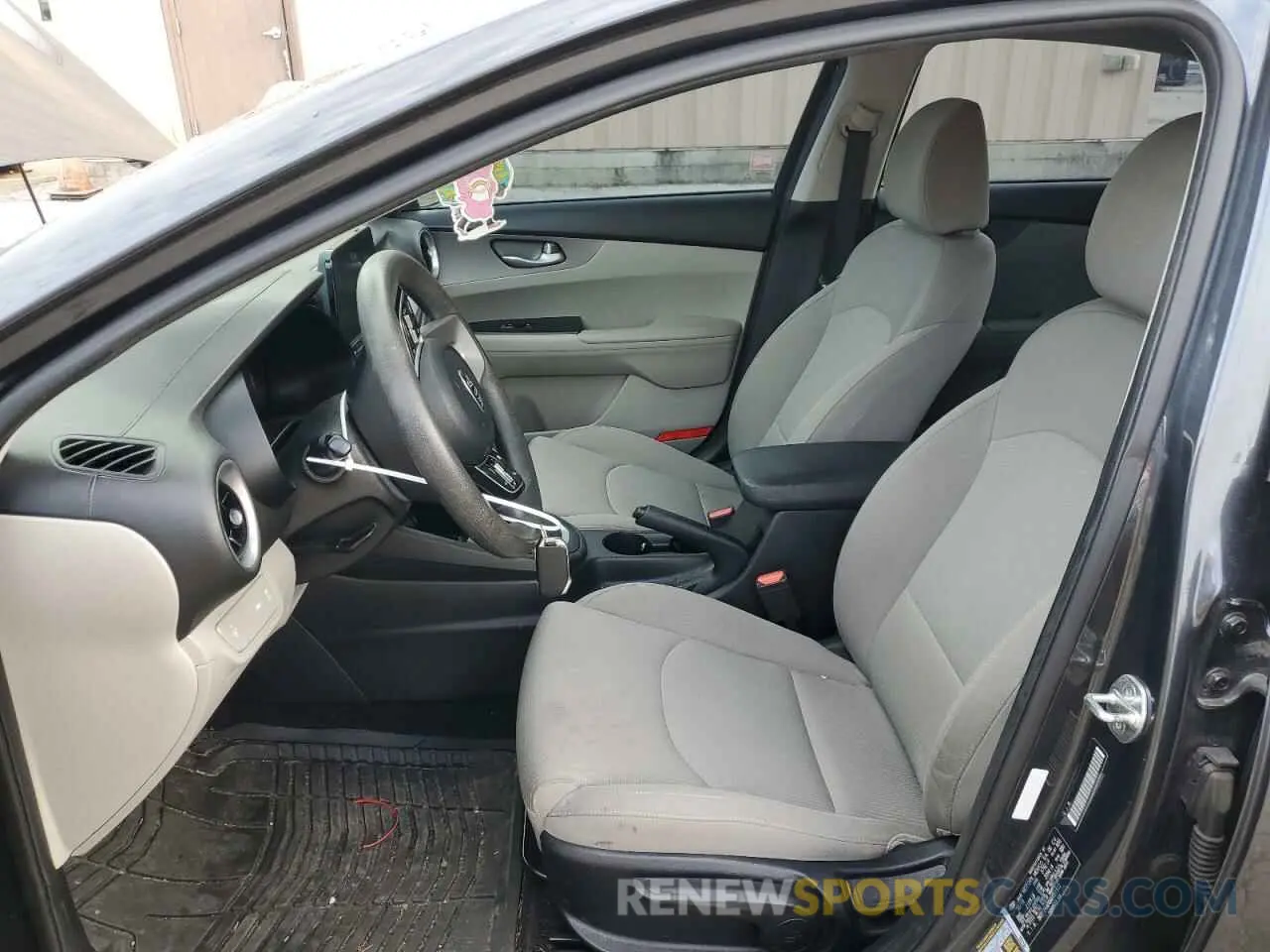 7 Photograph of a damaged car 3KPF24AD6KE051512 KIA FORTE 2019