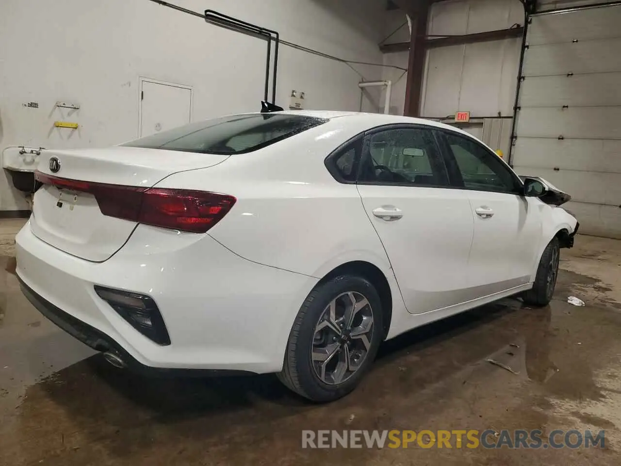 3 Photograph of a damaged car 3KPF24AD6KE067242 KIA FORTE 2019