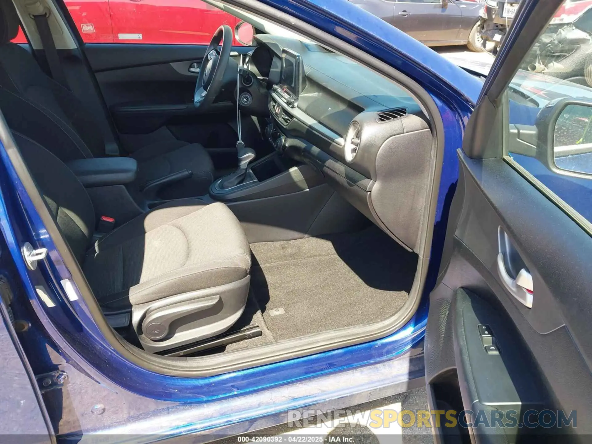 5 Photograph of a damaged car 3KPF24AD6KE072263 KIA FORTE 2019