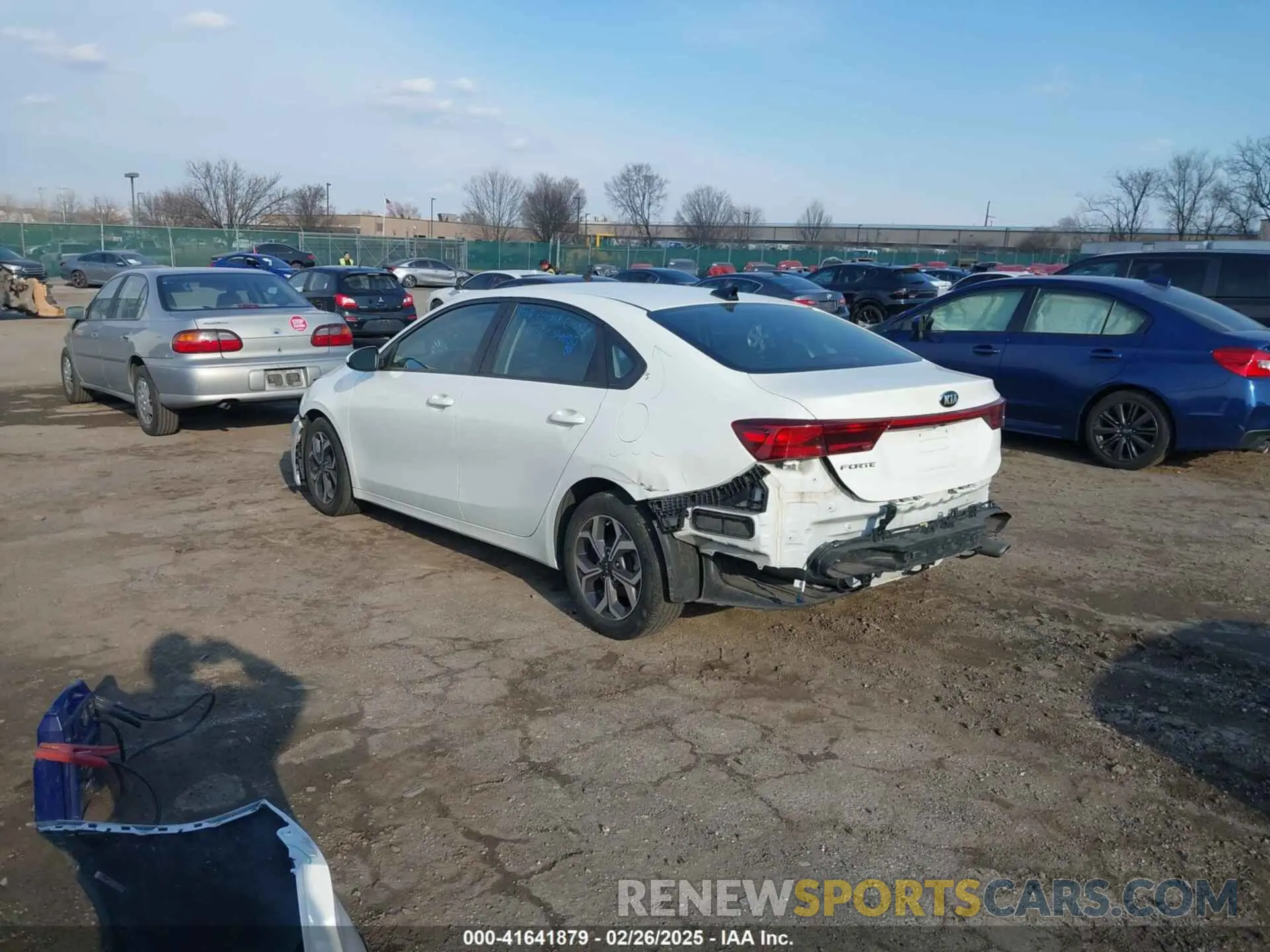 3 Фотография поврежденного автомобиля 3KPF24AD6KE111207 KIA FORTE 2019