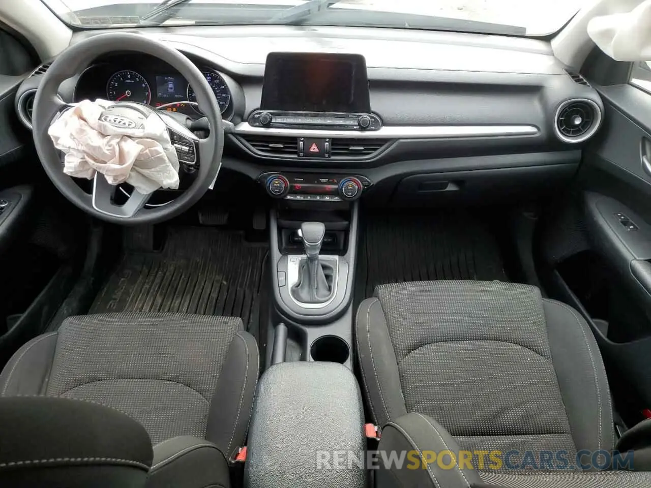 8 Photograph of a damaged car 3KPF24AD6KE125107 KIA FORTE 2019