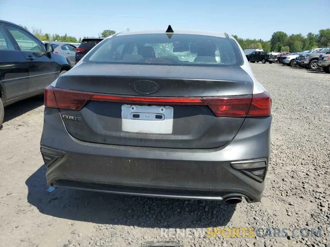 6 Photograph of a damaged car 3KPF24AD7KE008216 KIA FORTE 2019