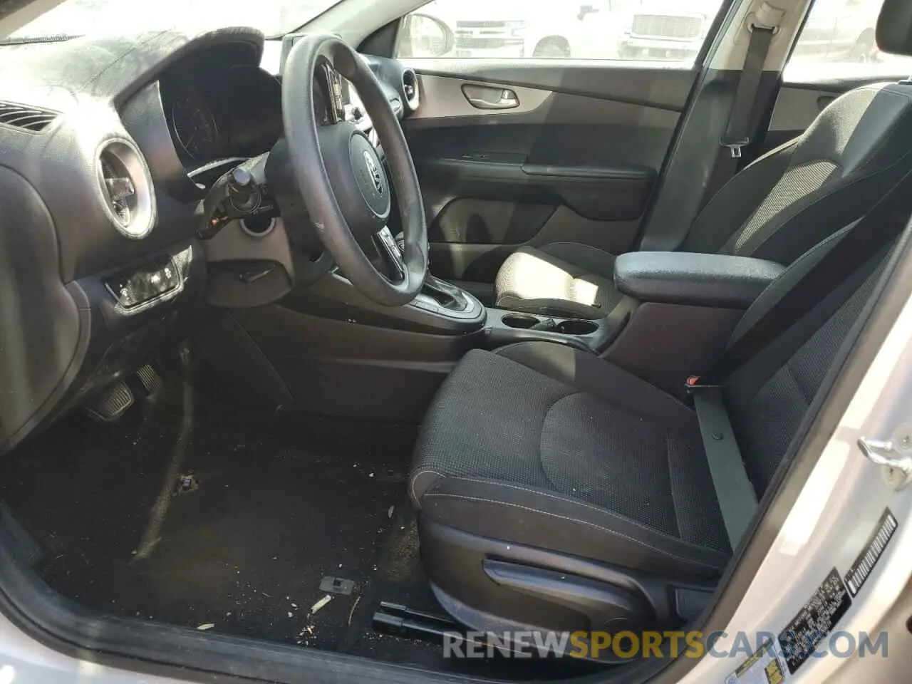 7 Photograph of a damaged car 3KPF24AD7KE008216 KIA FORTE 2019