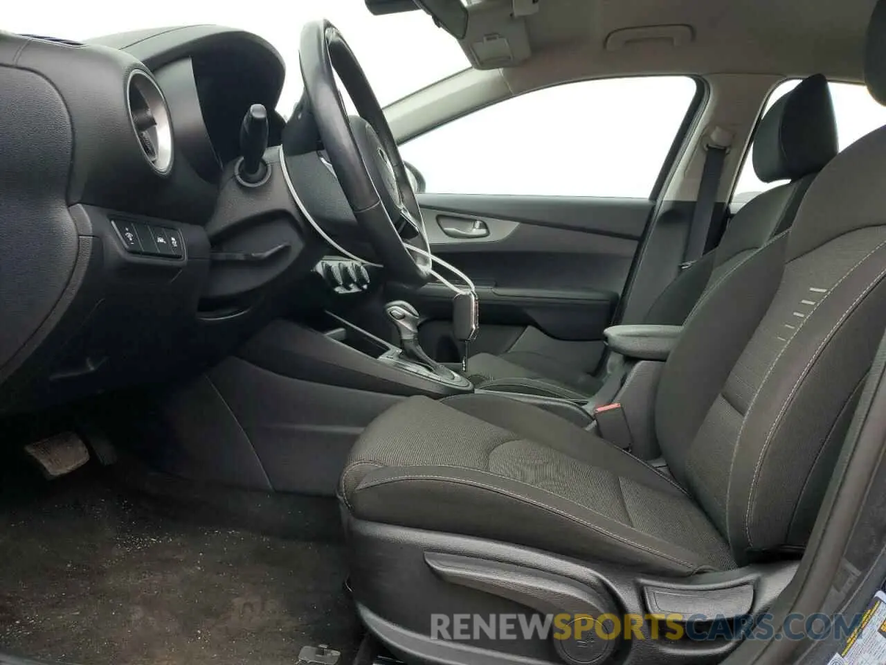 7 Photograph of a damaged car 3KPF24AD7KE045055 KIA FORTE 2019