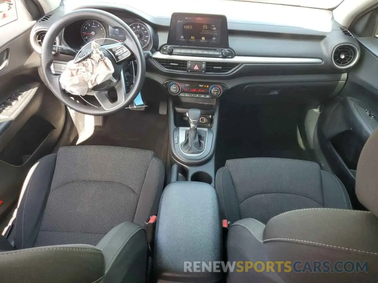 8 Photograph of a damaged car 3KPF24AD7KE052149 KIA FORTE 2019