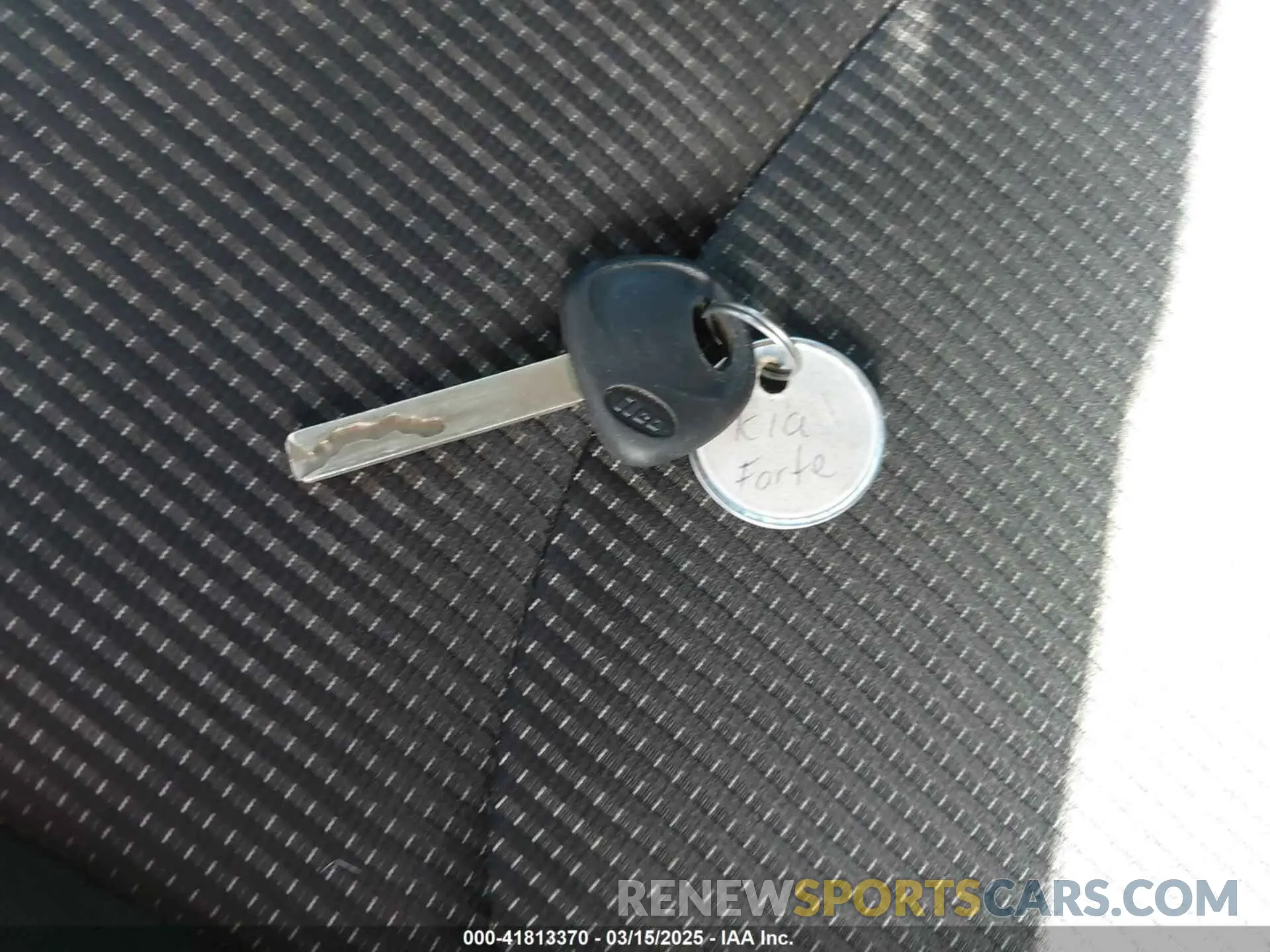 11 Фотография поврежденного автомобиля 3KPF24AD7KE059814 KIA FORTE 2019