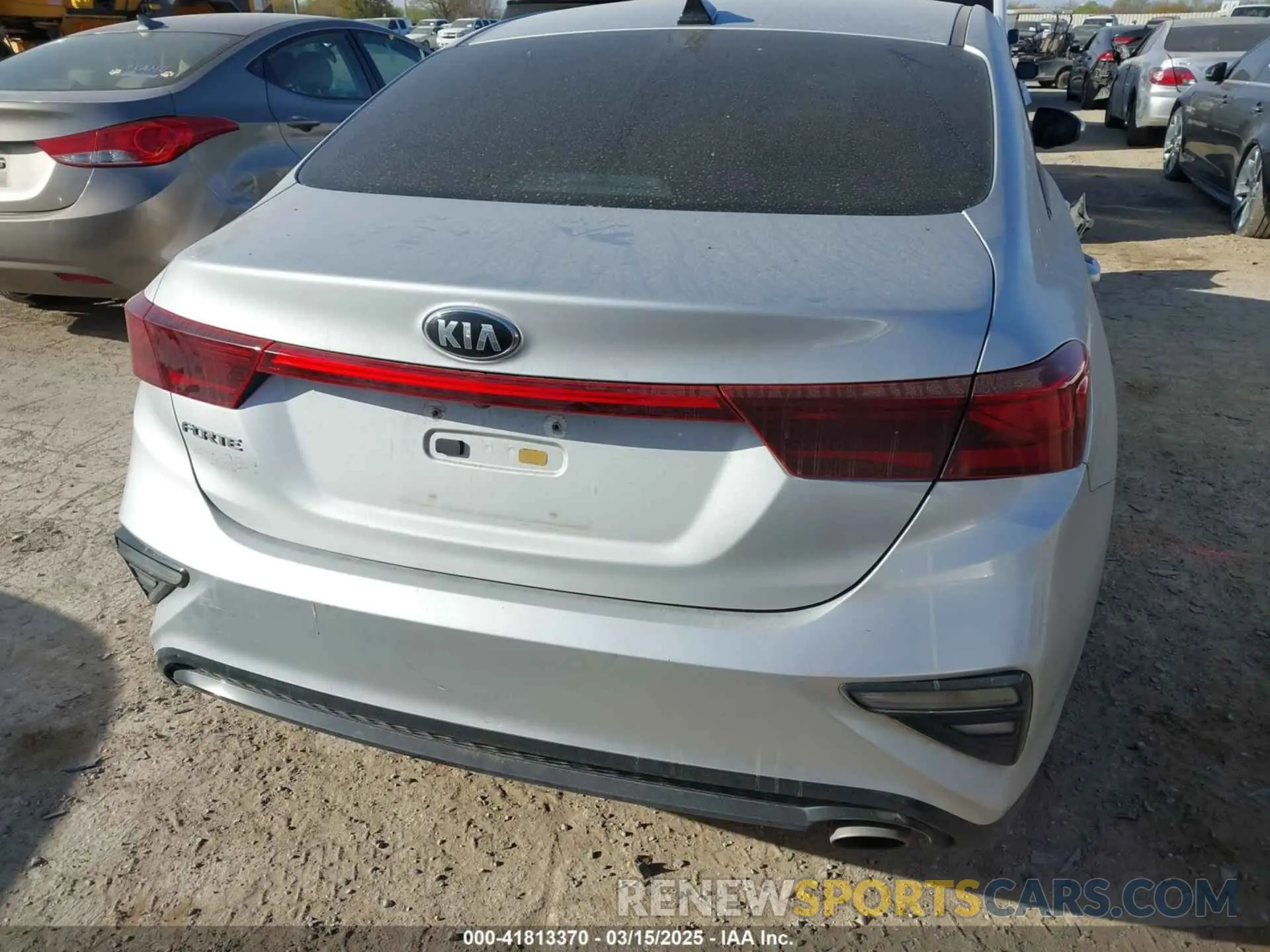 16 Фотография поврежденного автомобиля 3KPF24AD7KE059814 KIA FORTE 2019