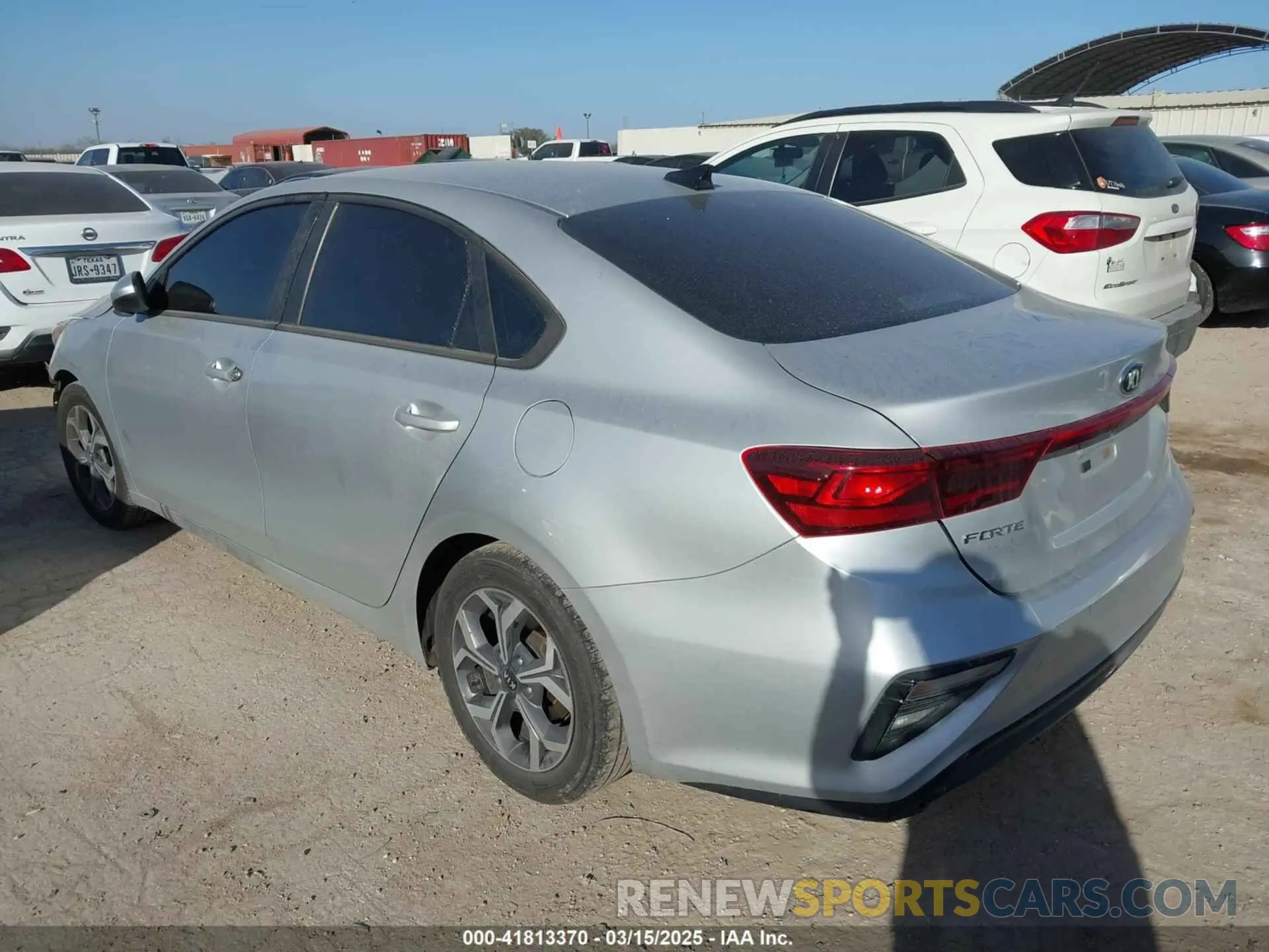 3 Фотография поврежденного автомобиля 3KPF24AD7KE059814 KIA FORTE 2019
