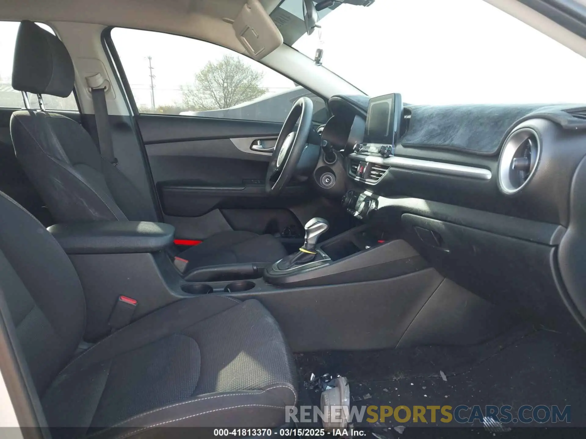 5 Фотография поврежденного автомобиля 3KPF24AD7KE059814 KIA FORTE 2019
