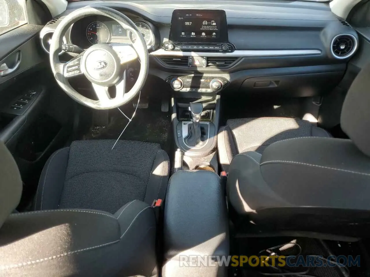 8 Фотография поврежденного автомобиля 3KPF24AD7KE059909 KIA FORTE 2019
