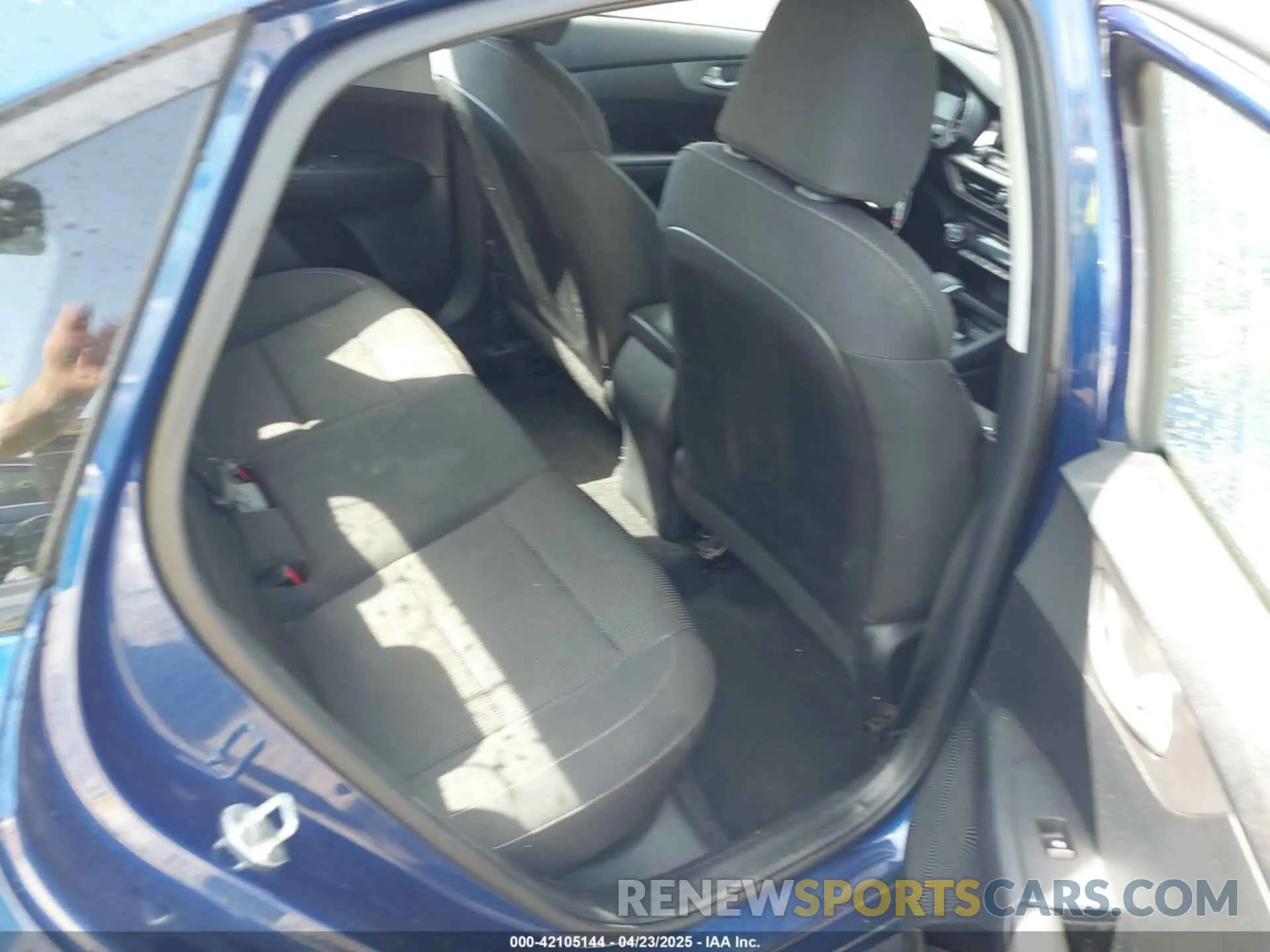8 Photograph of a damaged car 3KPF24AD7KE083305 KIA FORTE 2019