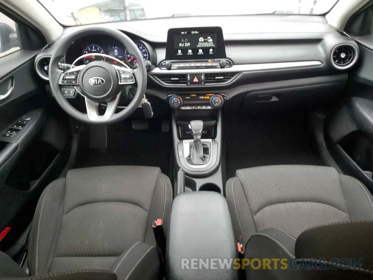 8 Photograph of a damaged car 3KPF24AD7KE083451 KIA FORTE 2019