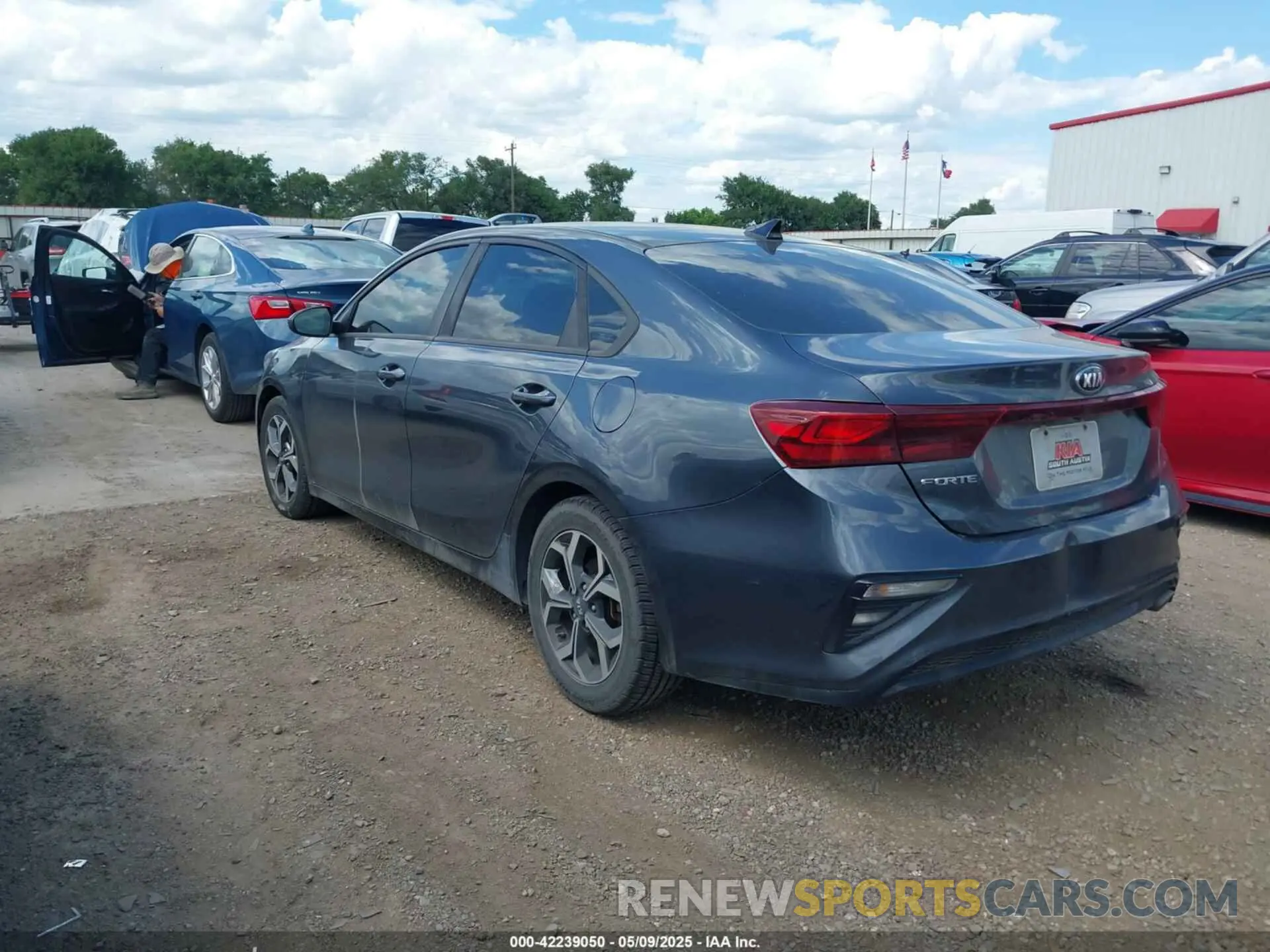 3 Photograph of a damaged car 3KPF24AD7KE090450 KIA FORTE 2019