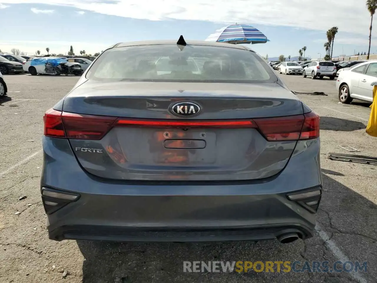 6 Photograph of a damaged car 3KPF24AD7KE094837 KIA FORTE 2019