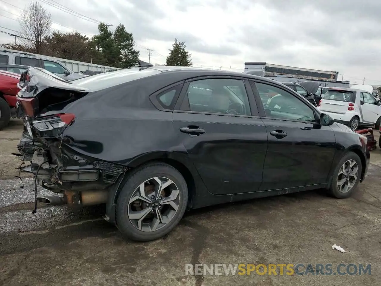3 Фотография поврежденного автомобиля 3KPF24AD7KE103388 KIA FORTE 2019