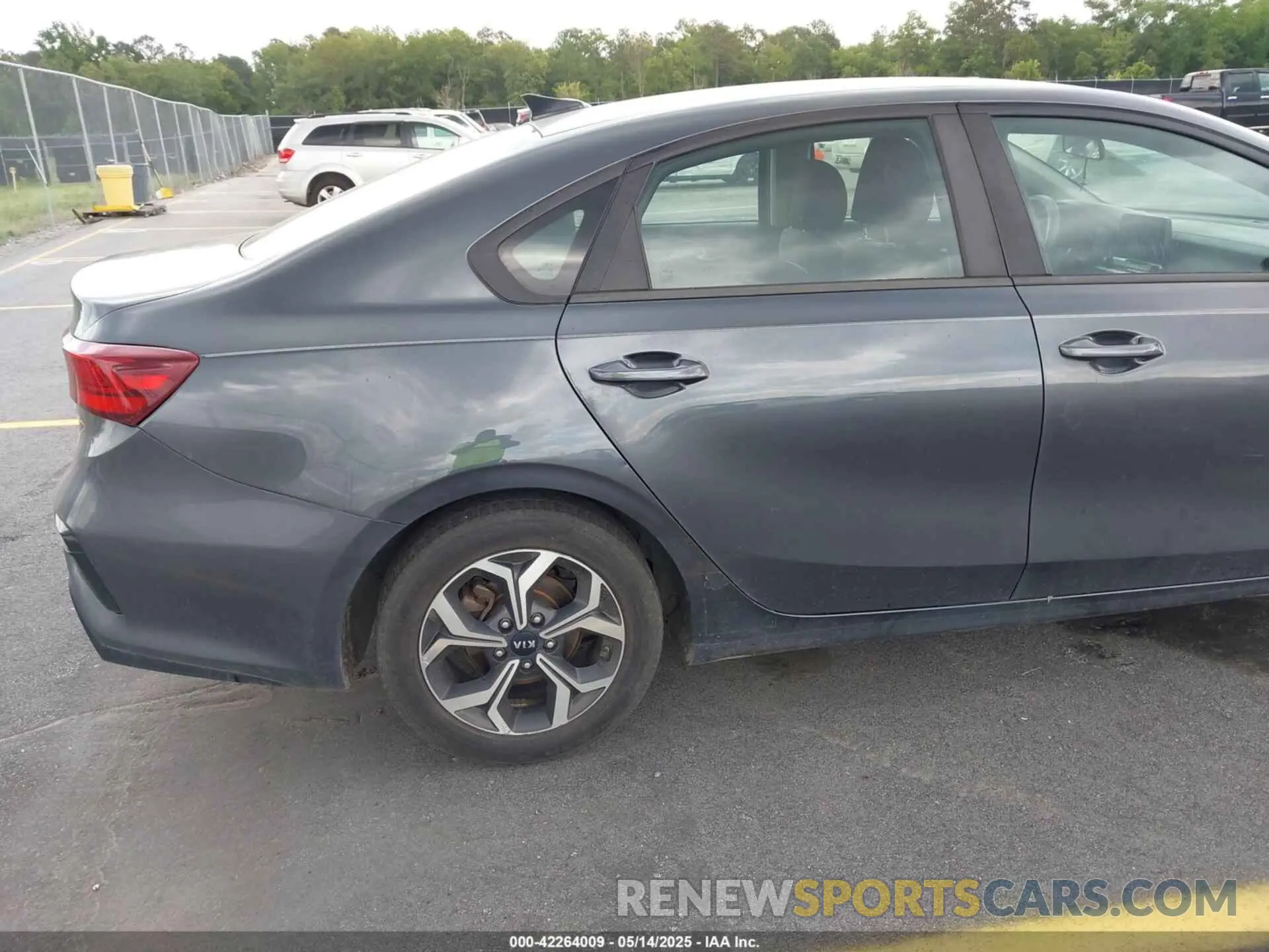 19 Photograph of a damaged car 3KPF24AD7KE110759 KIA FORTE 2019