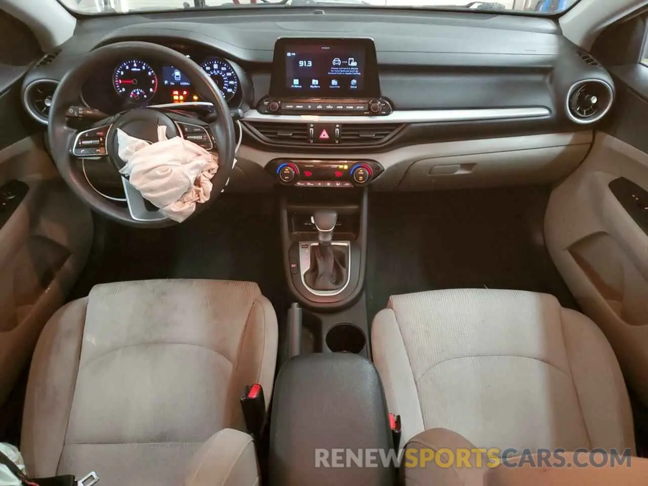 8 Photograph of a damaged car 3KPF24AD8KE029785 KIA FORTE 2019