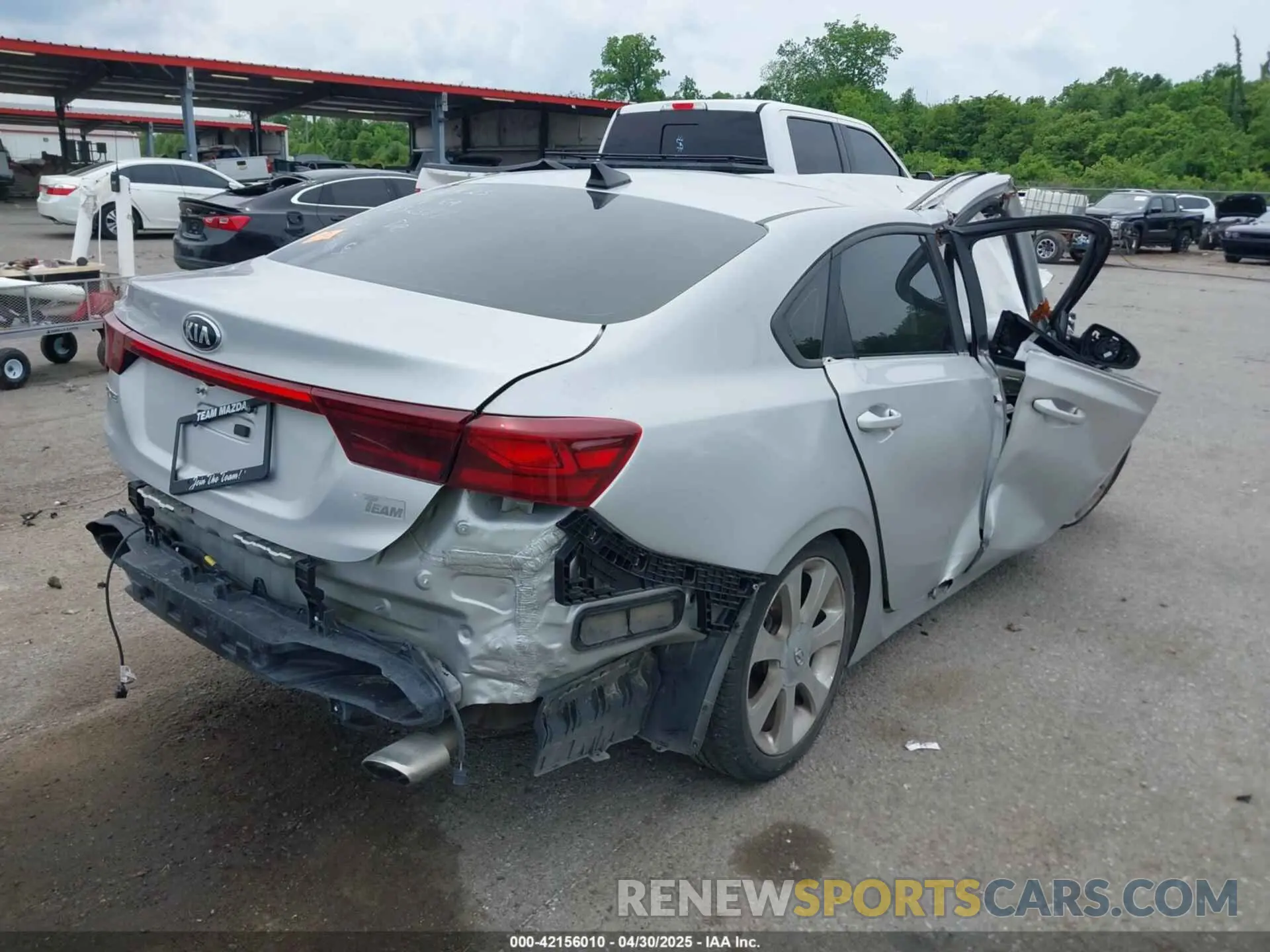 4 Photograph of a damaged car 3KPF24AD8KE032587 KIA FORTE 2019