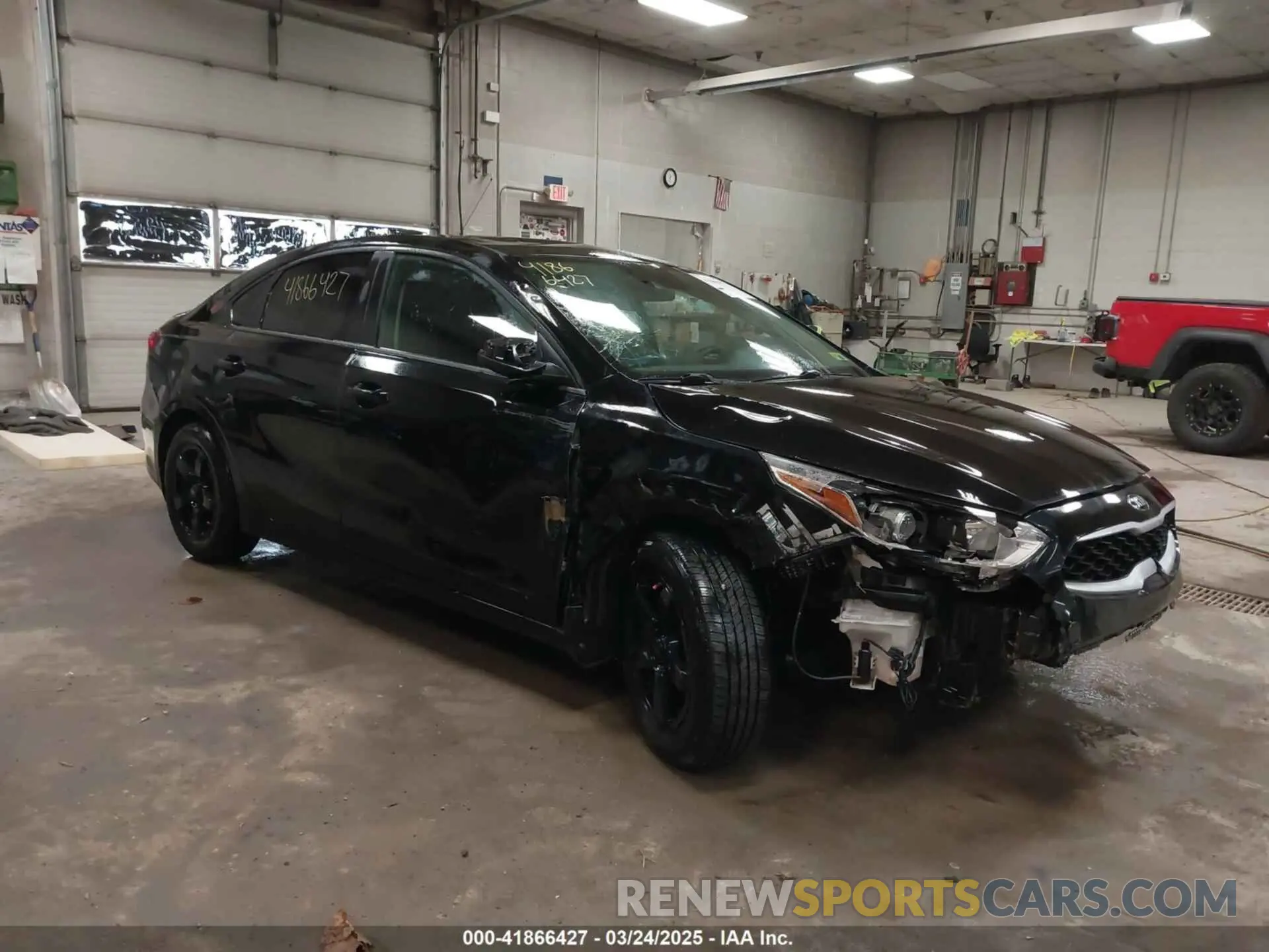 1 Photograph of a damaged car 3KPF24AD8KE051981 KIA FORTE 2019
