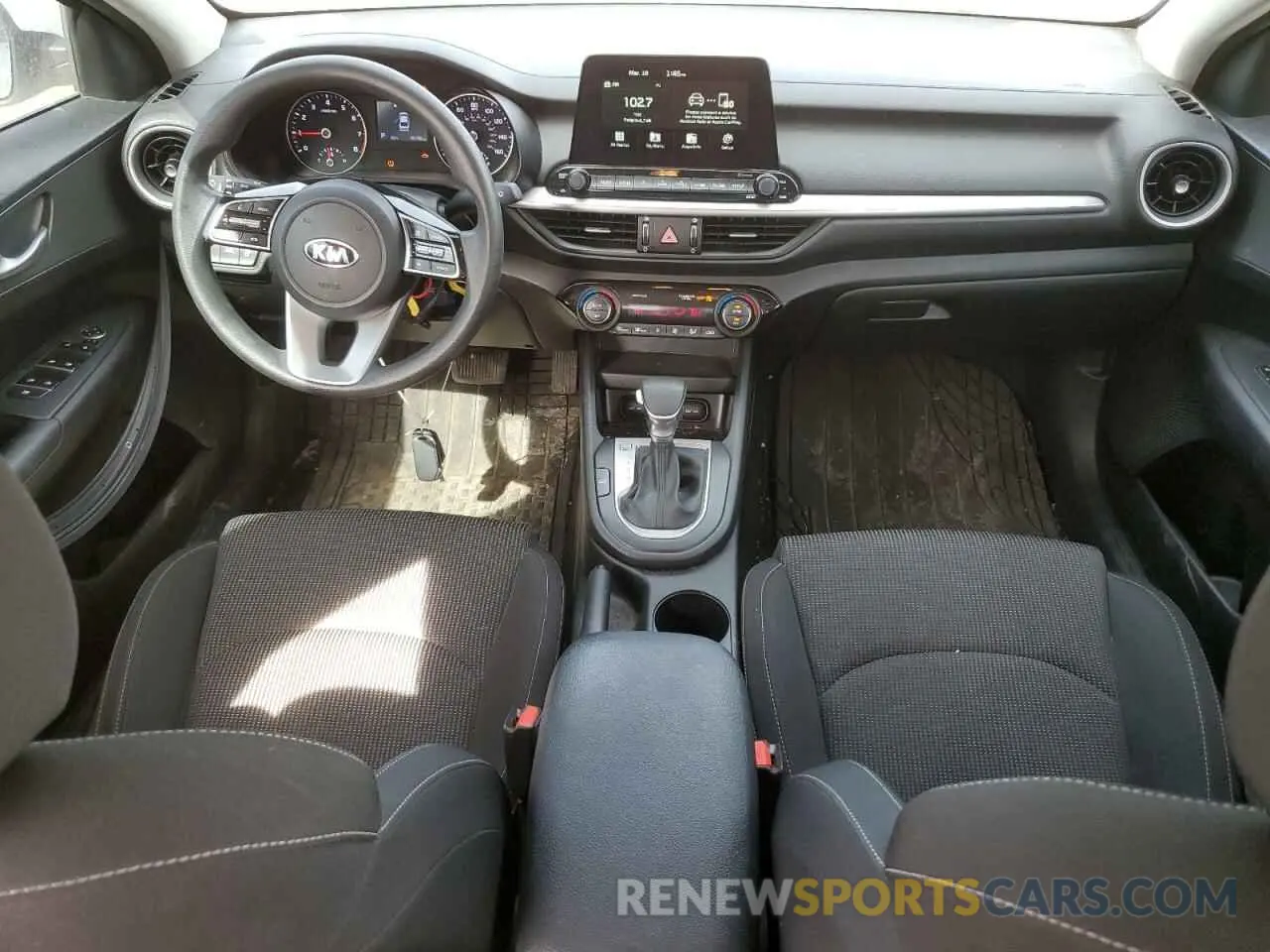 8 Photograph of a damaged car 3KPF24AD8KE055450 KIA FORTE 2019