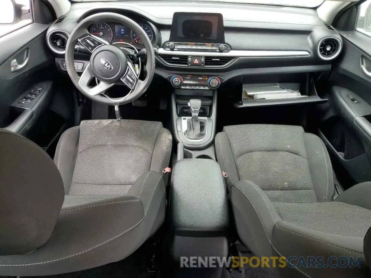 8 Photograph of a damaged car 3KPF24AD8KE060972 KIA FORTE 2019
