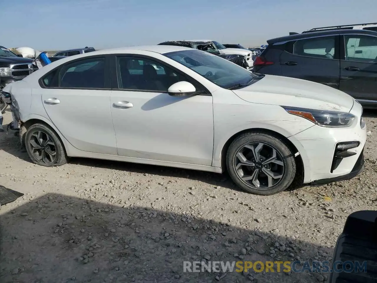 4 Фотография поврежденного автомобиля 3KPF24AD8KE076038 KIA FORTE 2019