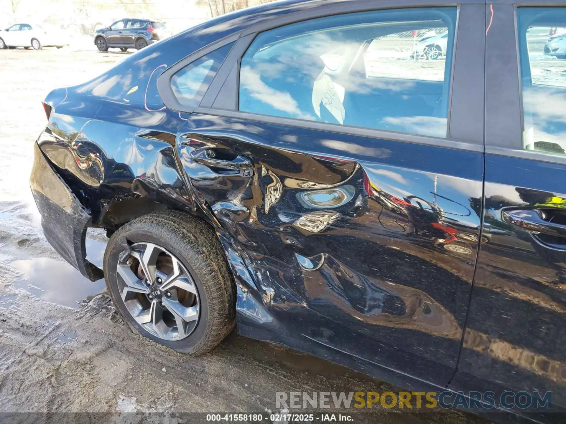 6 Photograph of a damaged car 3KPF24AD8KE102623 KIA FORTE 2019