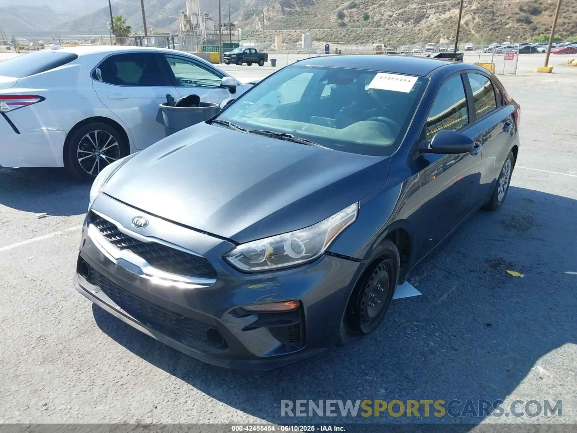 2 Photograph of a damaged car 3KPF24AD8KE104761 KIA FORTE 2019