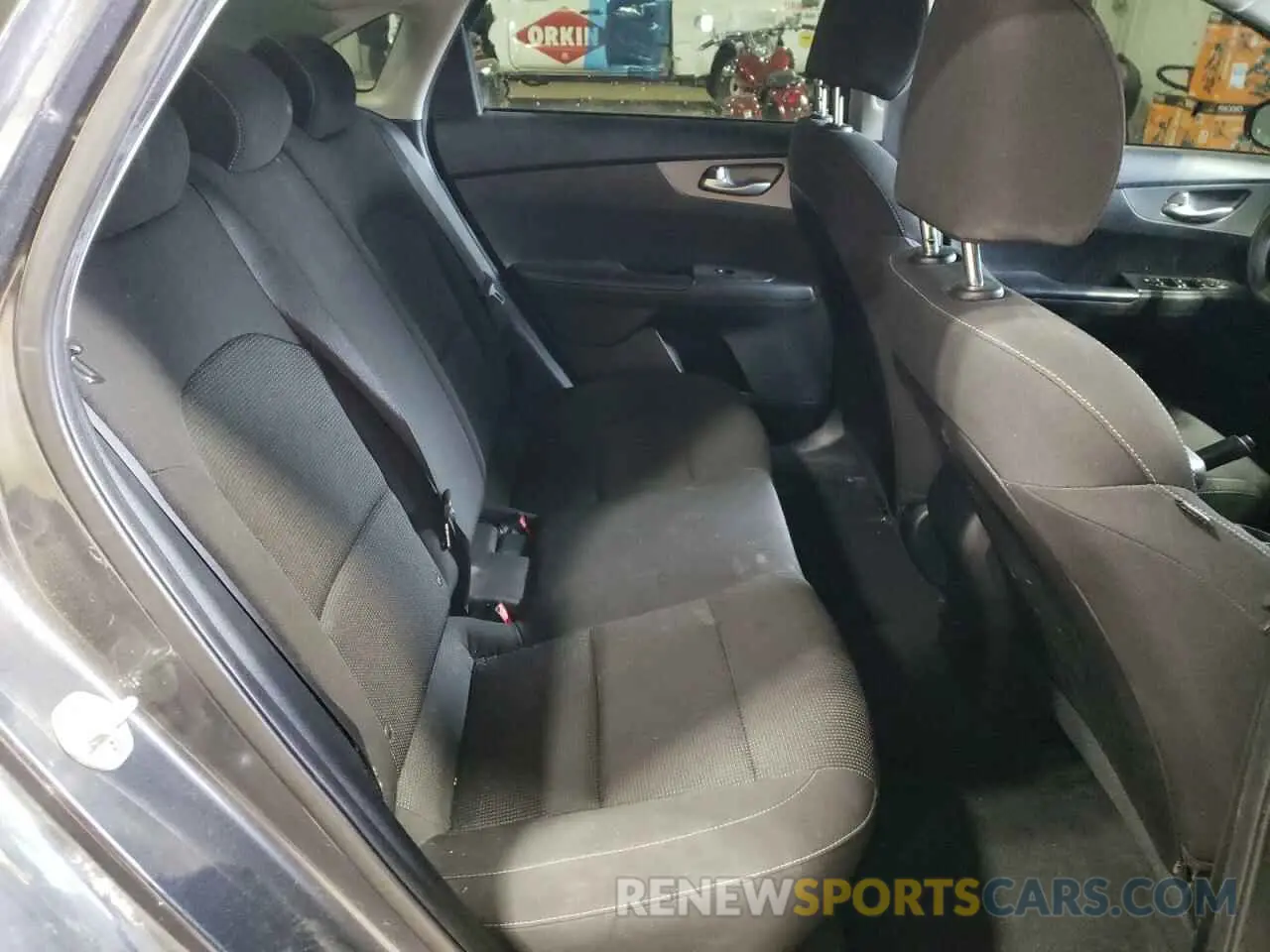 10 Фотография поврежденного автомобиля 3KPF24AD8KE106851 KIA FORTE 2019