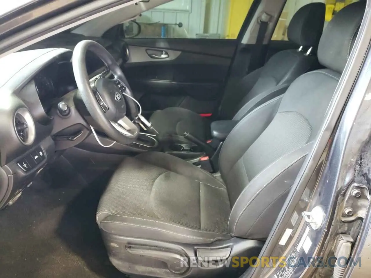 7 Фотография поврежденного автомобиля 3KPF24AD8KE106851 KIA FORTE 2019