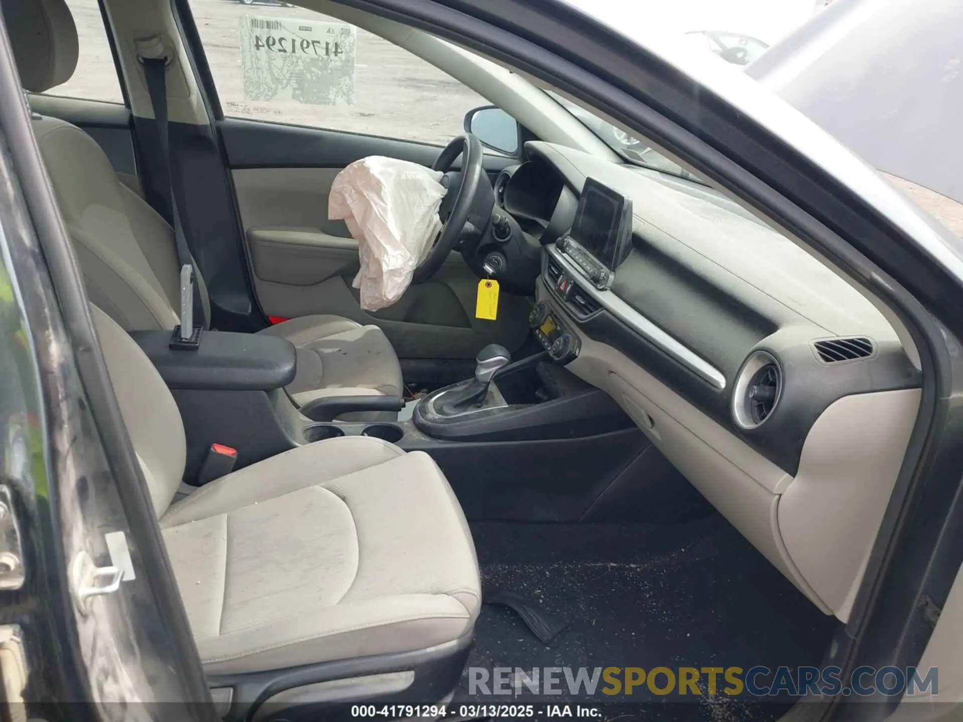 5 Фотография поврежденного автомобиля 3KPF24AD9KE033831 KIA FORTE 2019