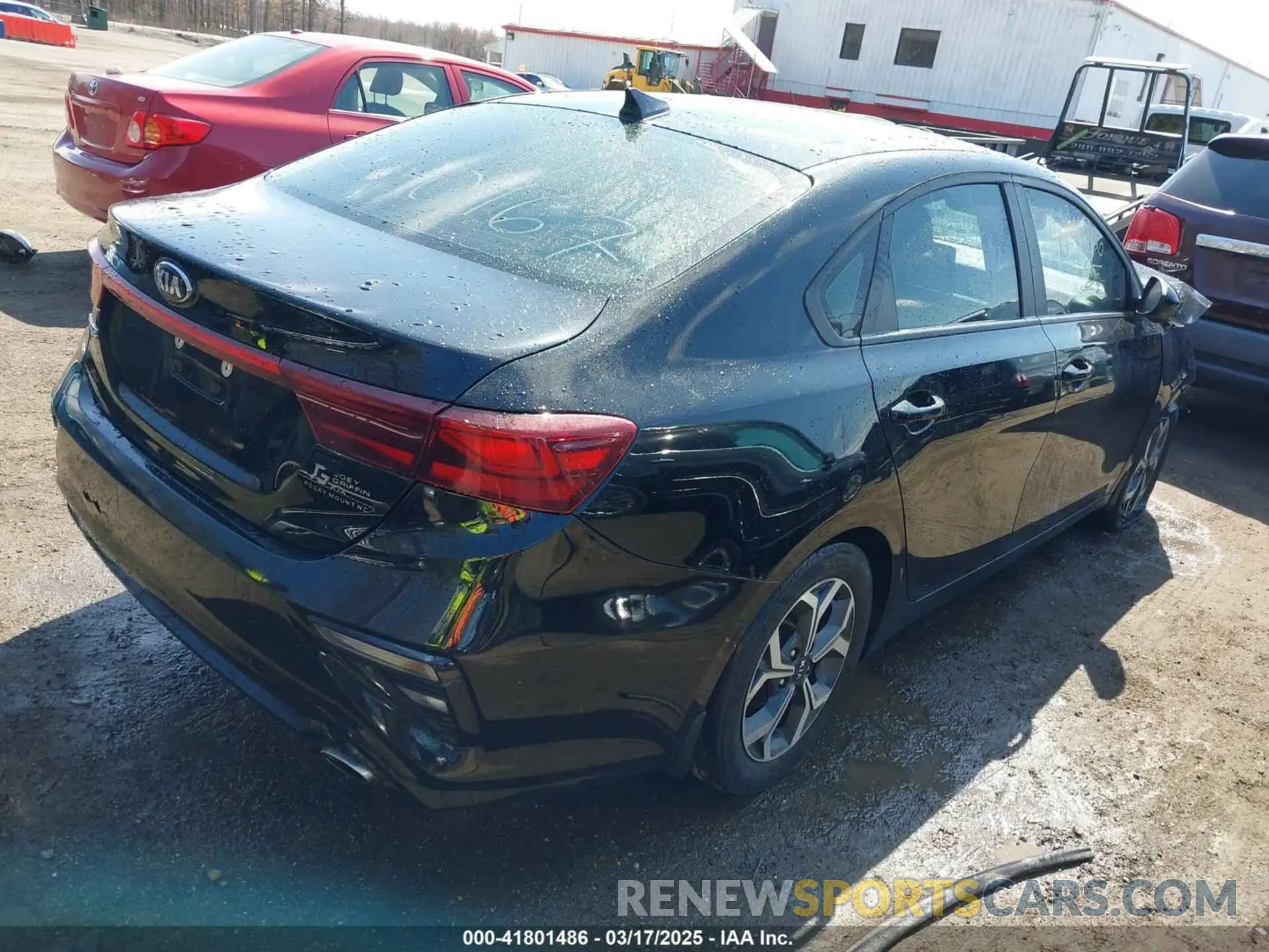 4 Photograph of a damaged car 3KPF24AD9KE045316 KIA FORTE 2019