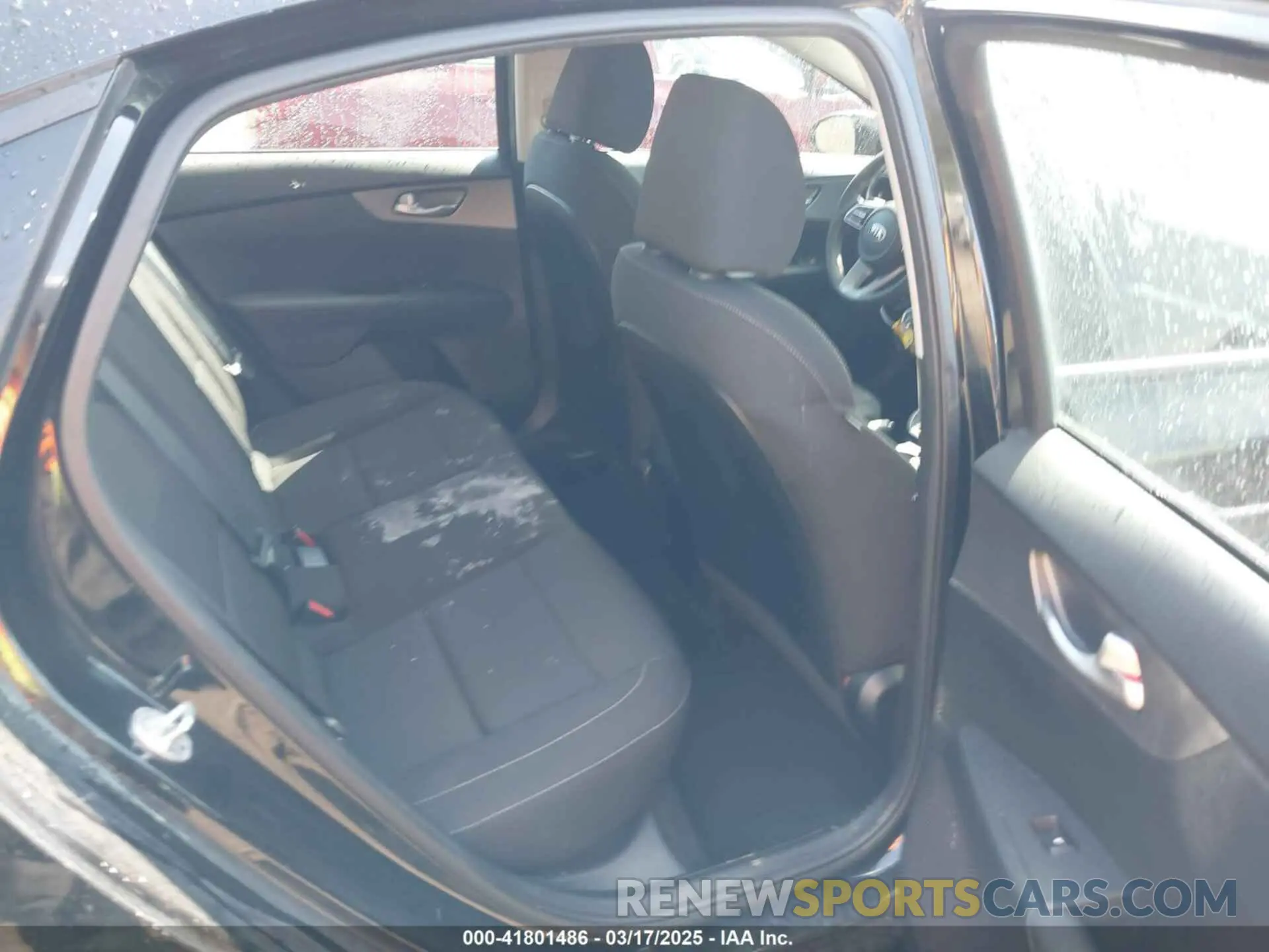 8 Photograph of a damaged car 3KPF24AD9KE045316 KIA FORTE 2019