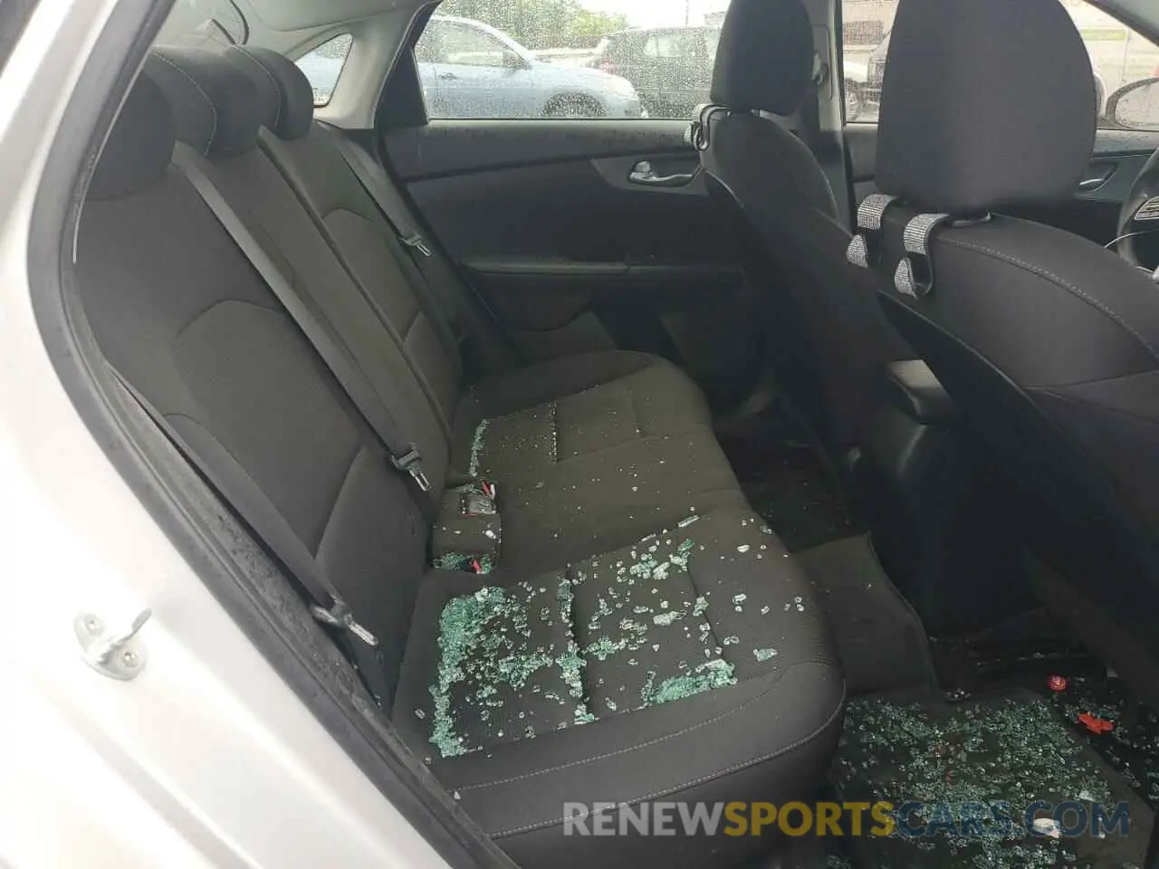 10 Photograph of a damaged car 3KPF24AD9KE067252 KIA FORTE 2019