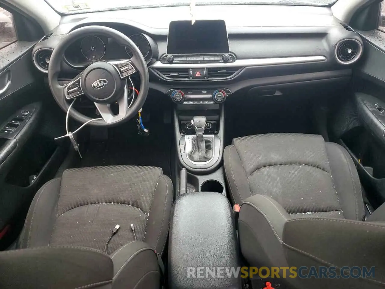 8 Photograph of a damaged car 3KPF24AD9KE067252 KIA FORTE 2019